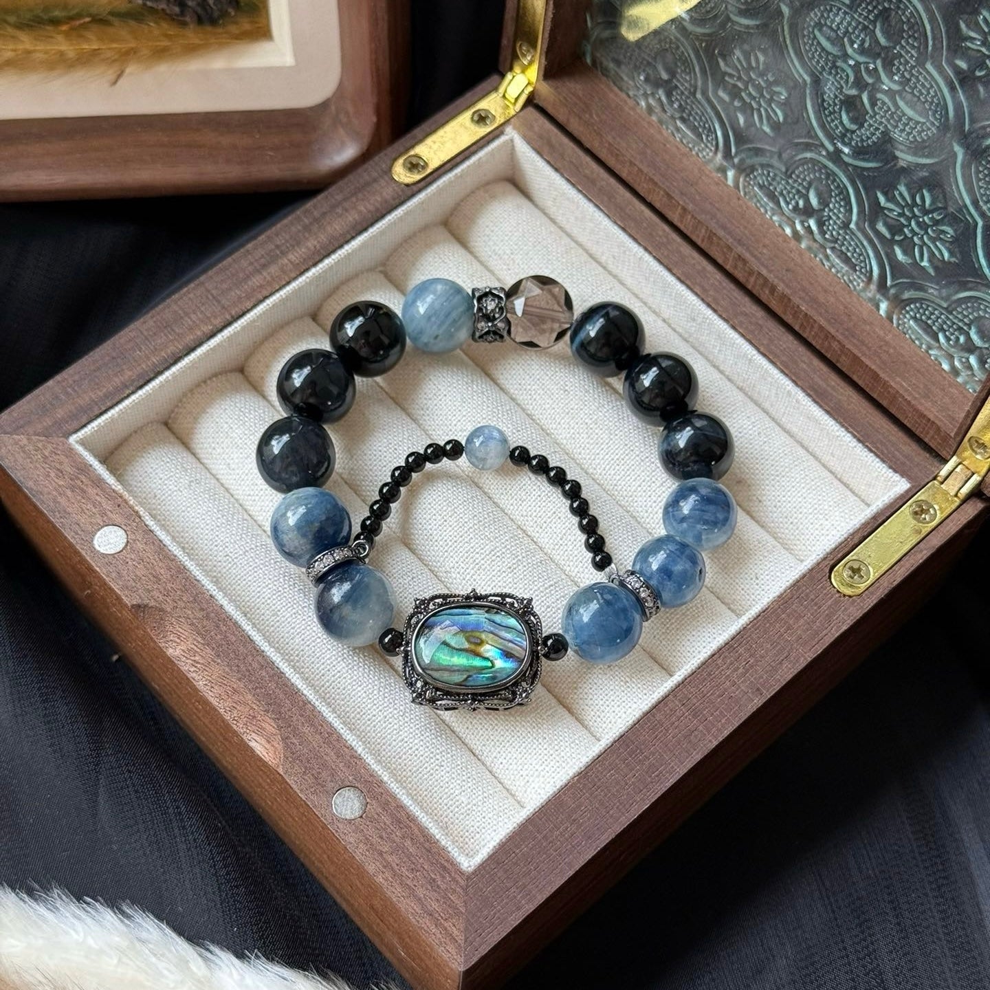 Blue Aventurine and Blue Tiger's Eye Bracelet with Abalone Shell